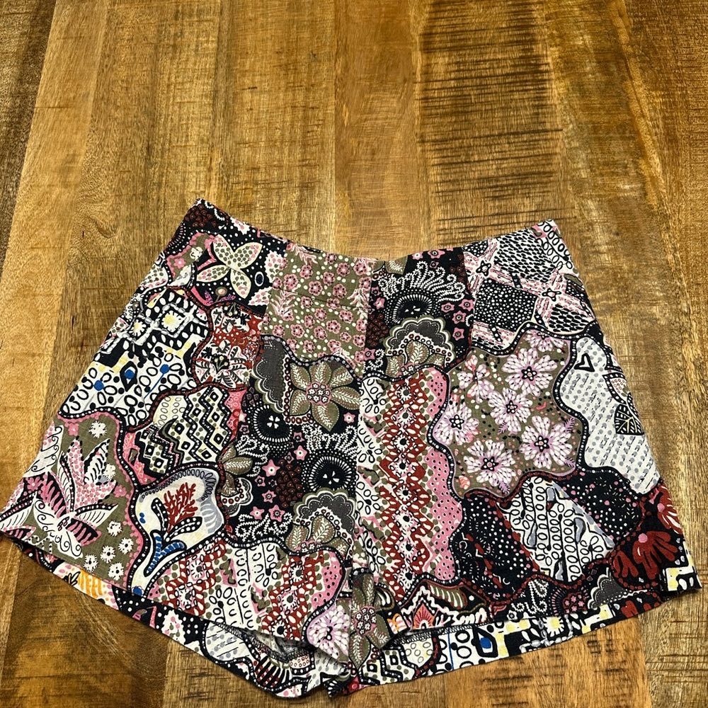 LOFT Patchwork Floral Print Shorts in Pink, Black, Cream